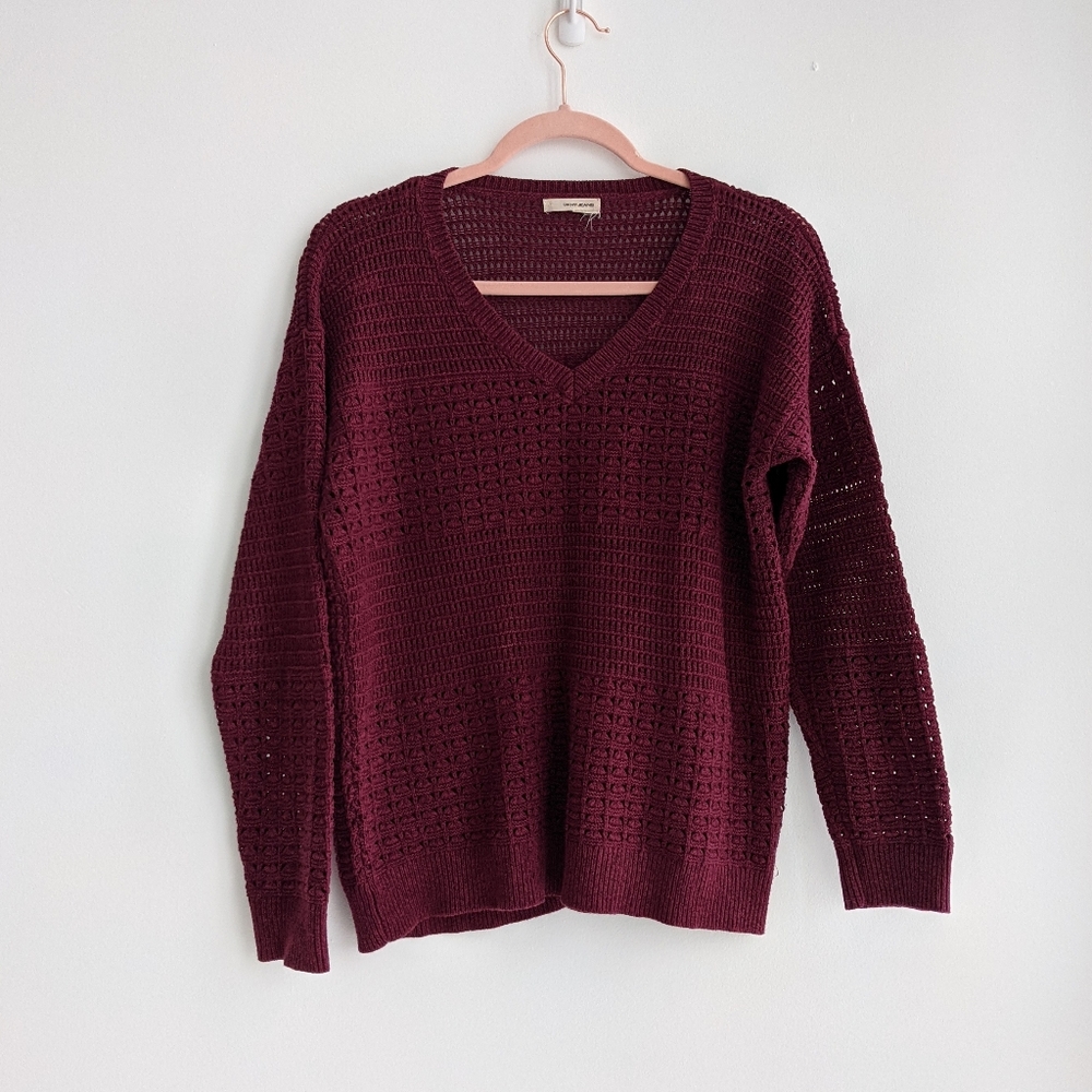 Open Knit DKNY Sweater | Burgundy V neck Sweater Size L